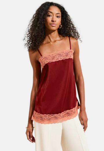 Топ на бретельках