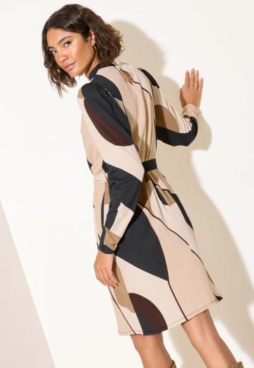 Короткое платье