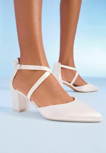 Туфли с ремешком