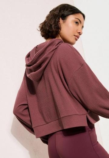 Пуловер с капюшоном