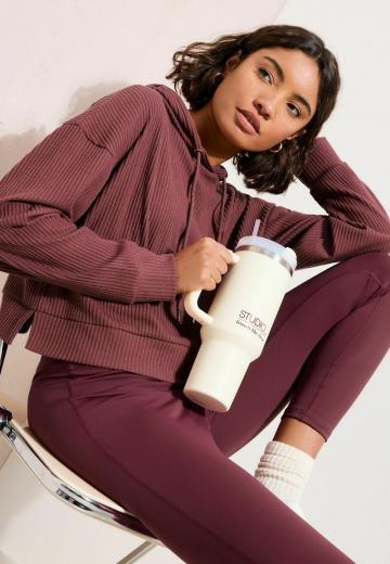 Пуловер с капюшоном