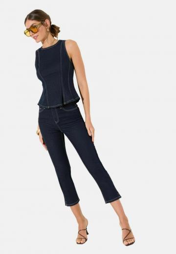 Блузка без рукавов