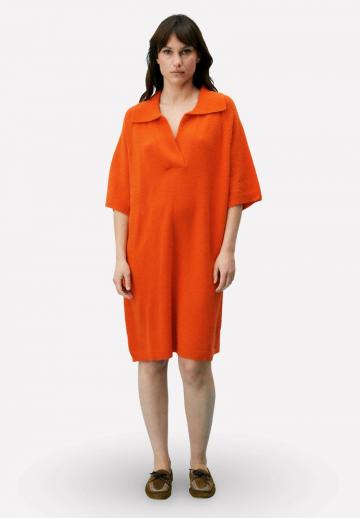 Вязаное платье