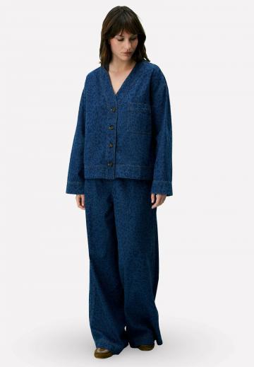 Джинсовая куртка