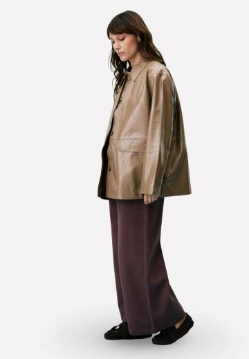 Короткое пальто