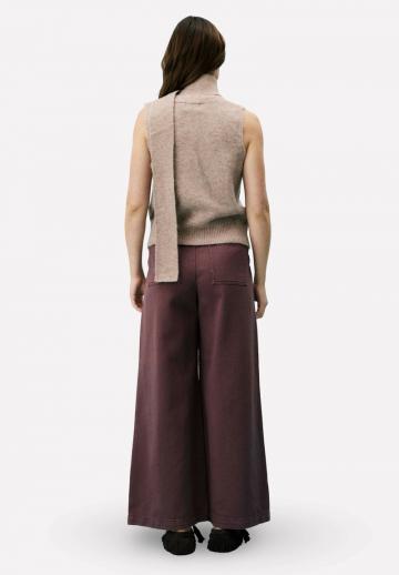 Клешеные джинсы