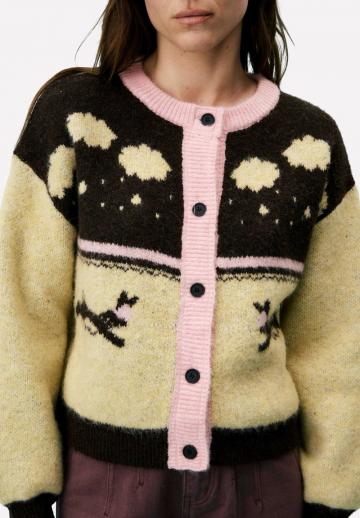 Жаккардовая вязаная кофта