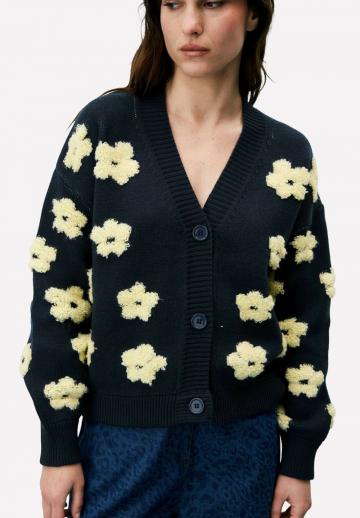 Вязаная кофта