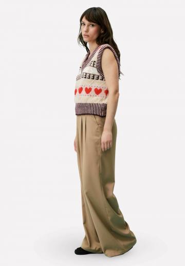 Пуловер без рукавов