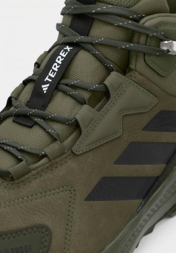 Походные ботинки