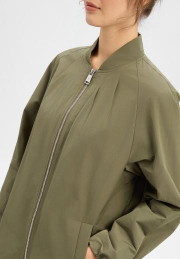 Короткое пальто