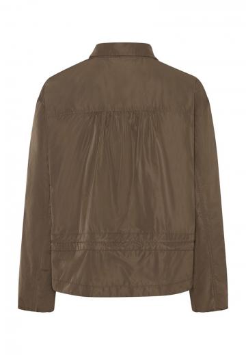 Куртка с накладнымит карманами