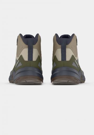 Походные ботинки