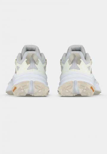 Походные ботинки