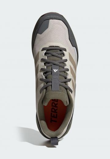 Походные кроссовки