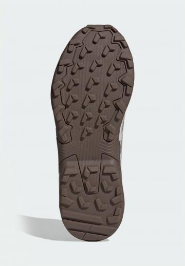 Походные кроссовки