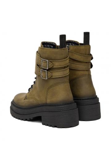 Ботинки на шнуровке
