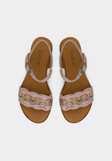 Босоножки на танкетке