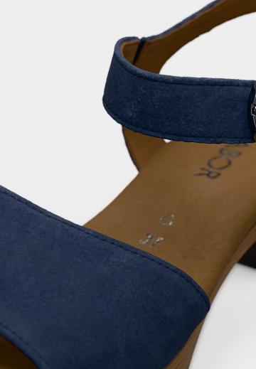 Босоножки на платформе