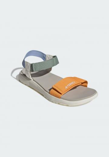 Спортивные сандалии