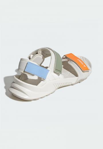 Спортивные сандалии