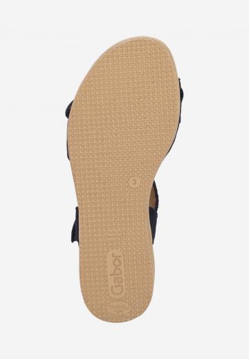 Босоножки на танкетке