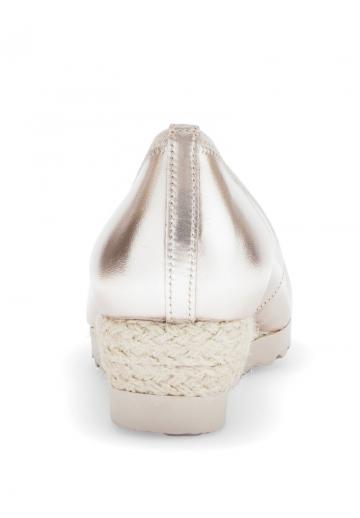 Туфли на танкетке