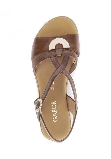 Босоножки на танкетке