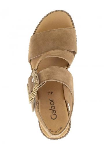 Босоножки на танкетке