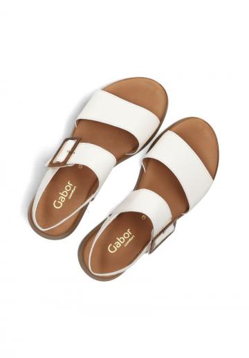 Босоножки на танкетке