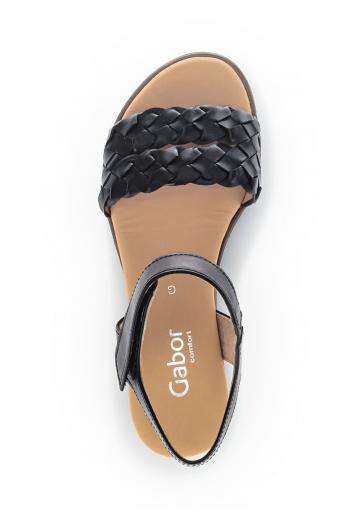 Босоножки на танкетке