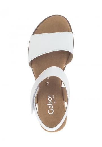 Босоножки на танкетке