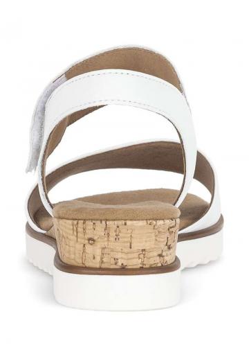 Босоножки на танкетке