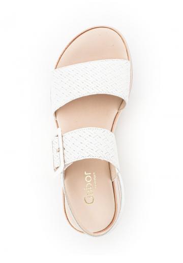 Босоножки на танкетке