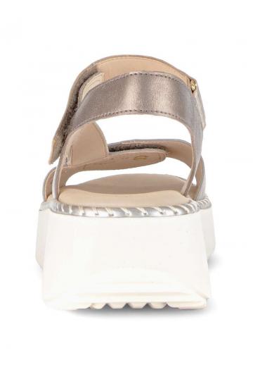 Босоножки на платформе