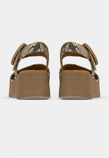 Босоножки на платформе