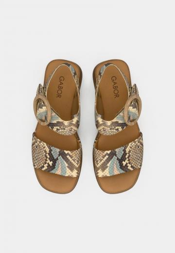 Босоножки на платформе