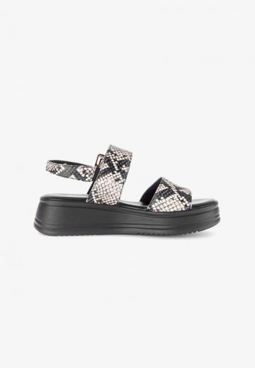 Босоножки на платформе