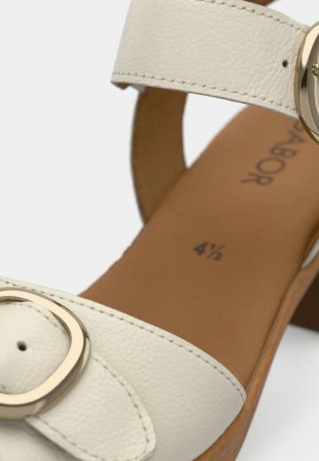 Босоножки на платформе