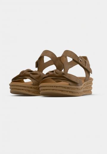 Босоножки на платформе