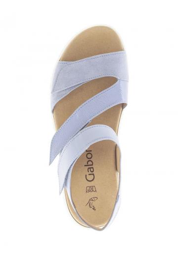 Босоножки на танкетке