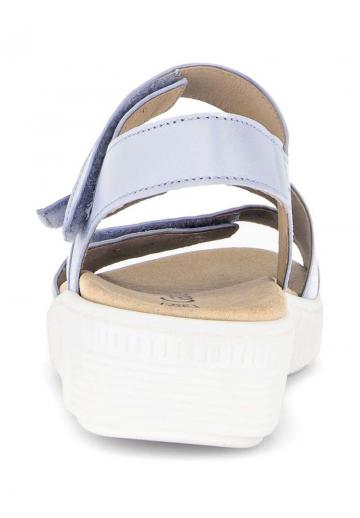 Босоножки на танкетке