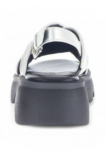 Босоножки на платформе