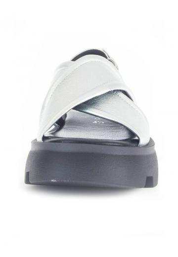 Босоножки на платформе