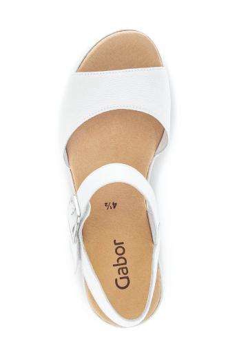 Босоножки на танкетке