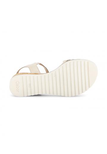 Босоножки на танкетке