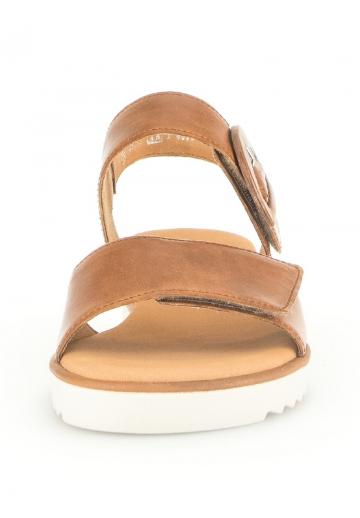 Босоножки на танкетке