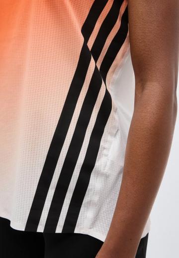 Спортивный топ