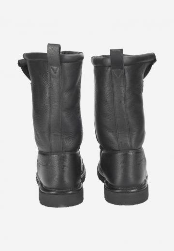 Зимние ботинки