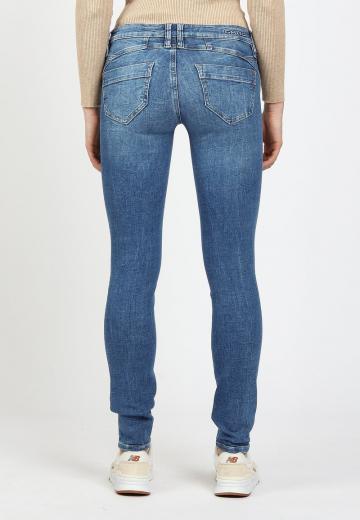 Джинсы